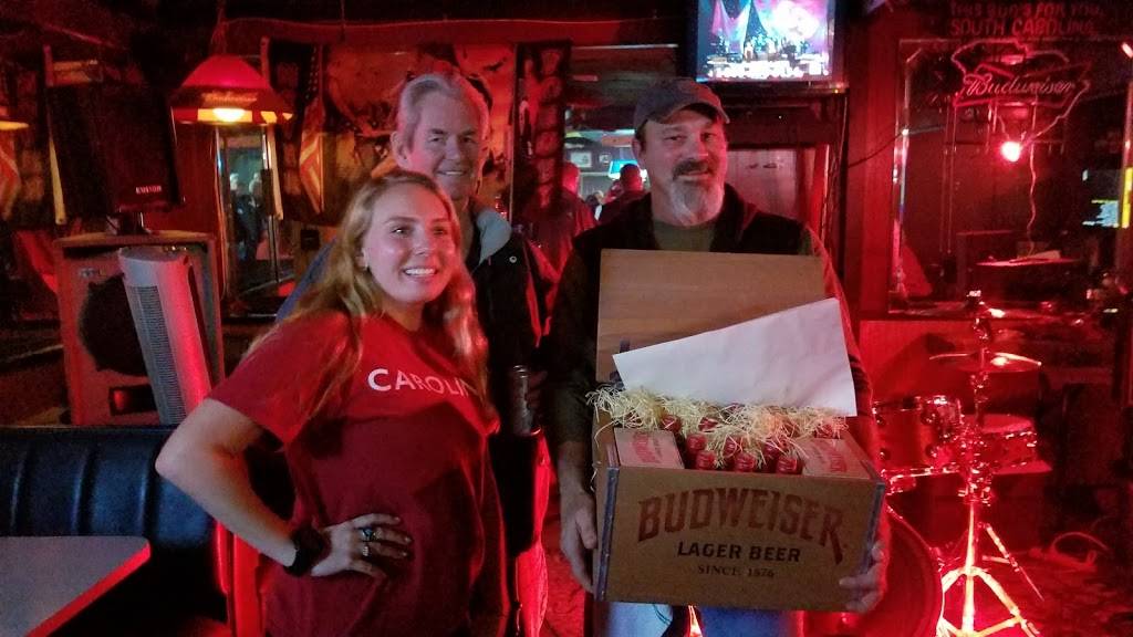 Mikes Corner Bar and Grill | restaurant | 1288 Timmonsville Hwy, Darlington, SC 29532, USA | 8433952221 OR +1 843-395-2221