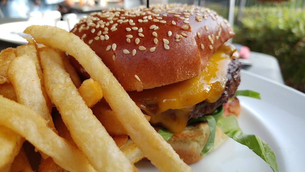 Marlows Tavern | restaurant | 1311 Johnson Ferry Rd #208, Marietta, GA 30068, USA | 7709777747 OR +1 770-977-7747