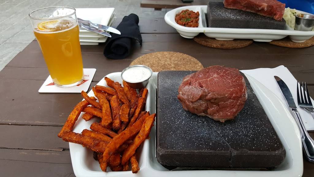 Crazy Horse | restaurant | 115 Roland Michener Dr, Kanata, ON K2T 1G7, Canada | 6135918884 OR +1 613-591-8884