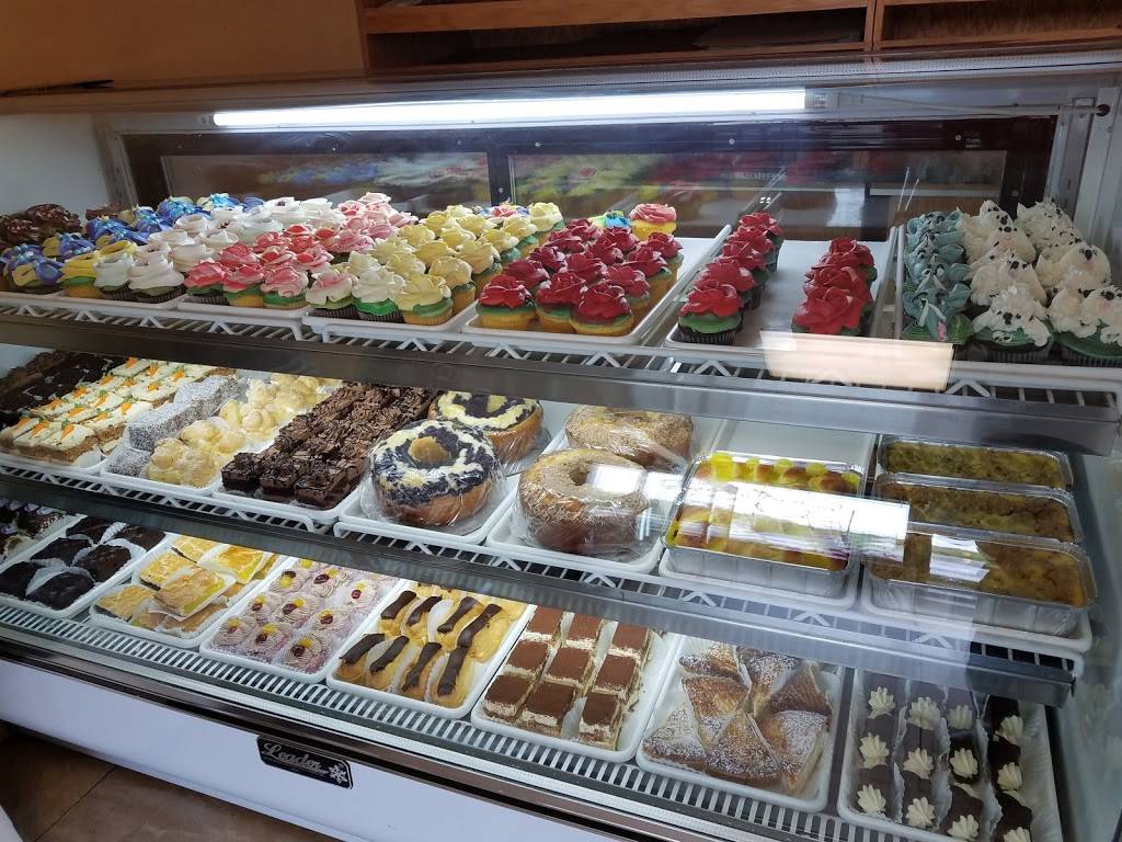 Esposito Baking Co. | bakery | 323 Main St, Saugus, MA 01906, USA | 7812333320 OR +1 781-233-3320