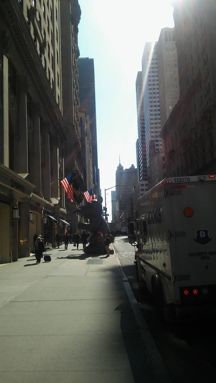 Jimbos Hamburger Palace | restaurant | 2027 Lexington Ave, New York, NY 10035, USA | 2128313999 OR +1 212-831-3999