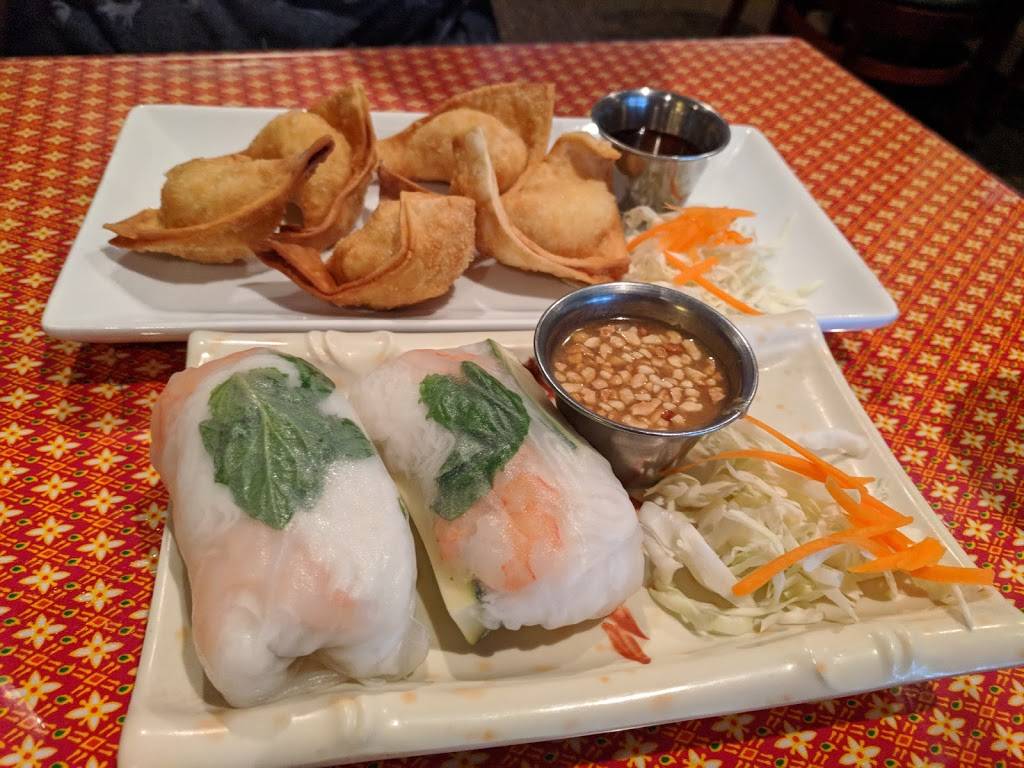 Siamville Thai Cuisine | restaurant | 3635 1st Ave SE, Cedar Rapids, IA 52403, USA | 3193641955 OR +1 319-364-1955