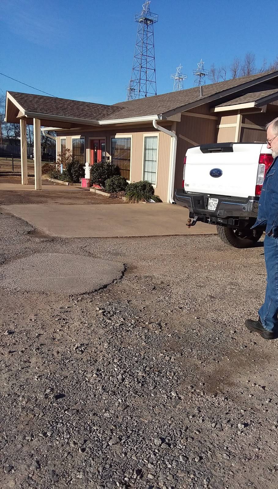 Burrito Shop | restaurant | 601 N Kilgore St, Kilgore, TX 75662, USA | 9039889251 OR +1 903-988-9251