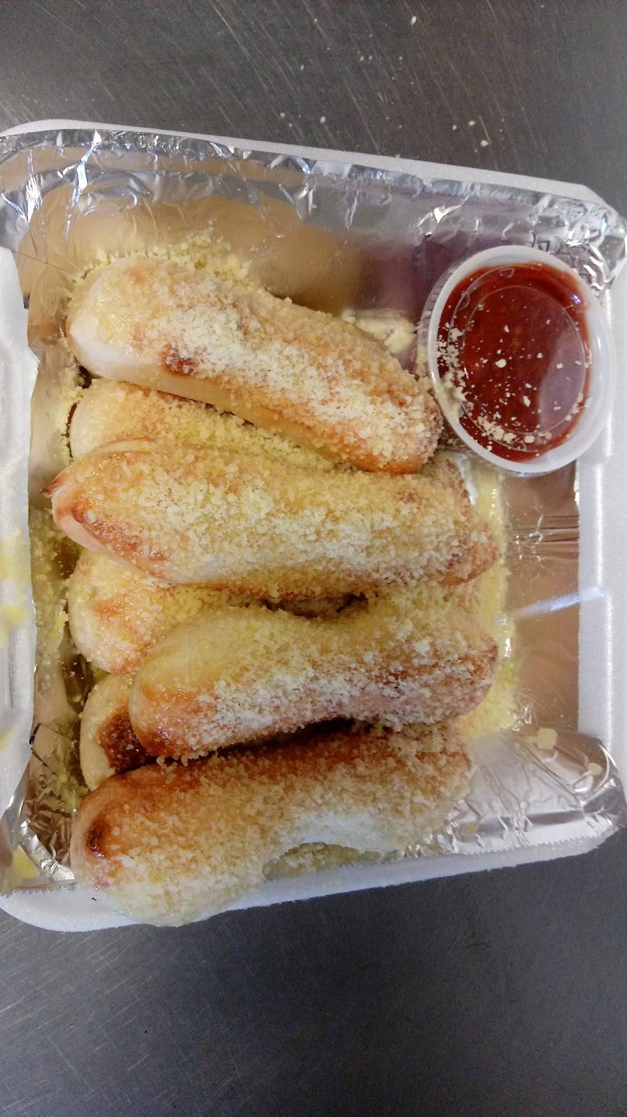 Mikeys Pizzeria Hale | restaurant | 221 N Washington St, Hale, MI 48739, USA | 9892183333 OR +1 989-218-3333