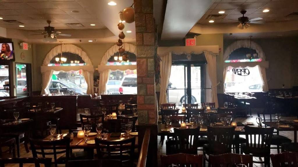 El Calvario | restaurant | 30 N Broadway, Yonkers, NY 10701, USA | 9149691490 OR +1 914-969-1490