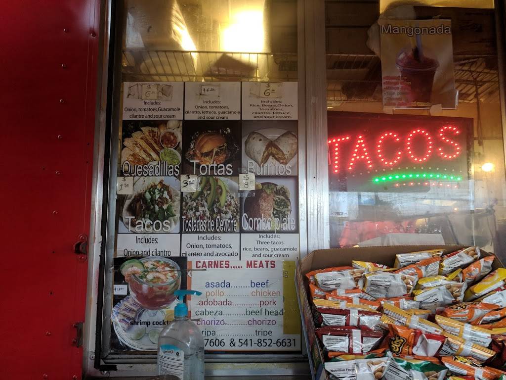 Cuñados taqueria | restaurant | 1055 State Hwy 99 N, Eugene, OR 97402, USA | 5418527606 OR +1 541-852-7606