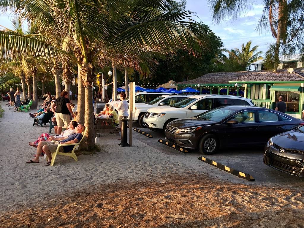 The Mucky Duck | restaurant | 11546 Andy Rosse Lane, Captiva, FL 33924, USA | 2394723434 OR +1 239-472-3434