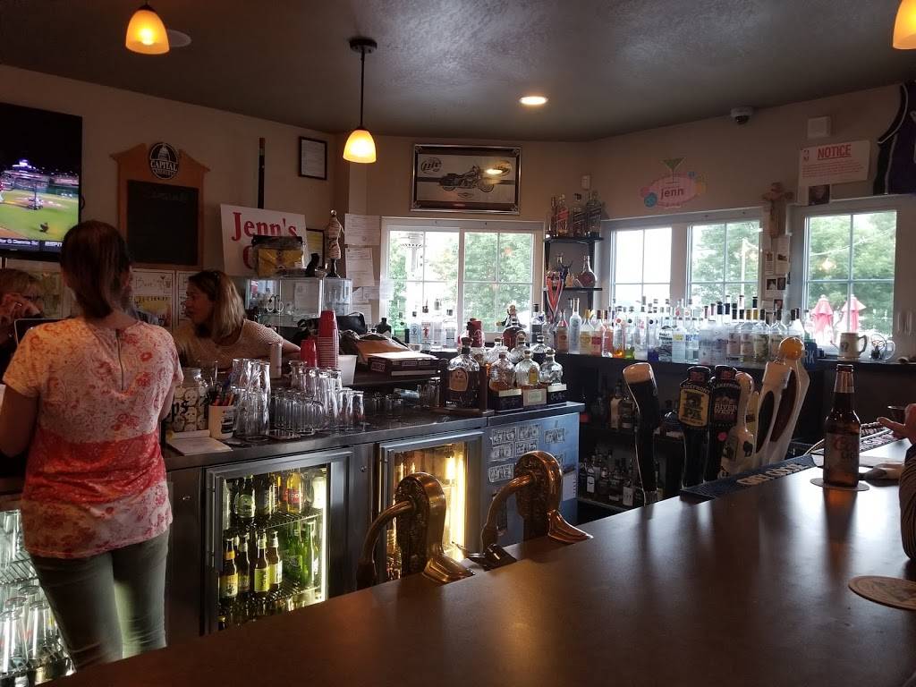 Berts Bar & Grill | restaurant | 3907 S Lake Dr, St Francis, WI 53235, USA | 4147443722 OR +1 414-744-3722