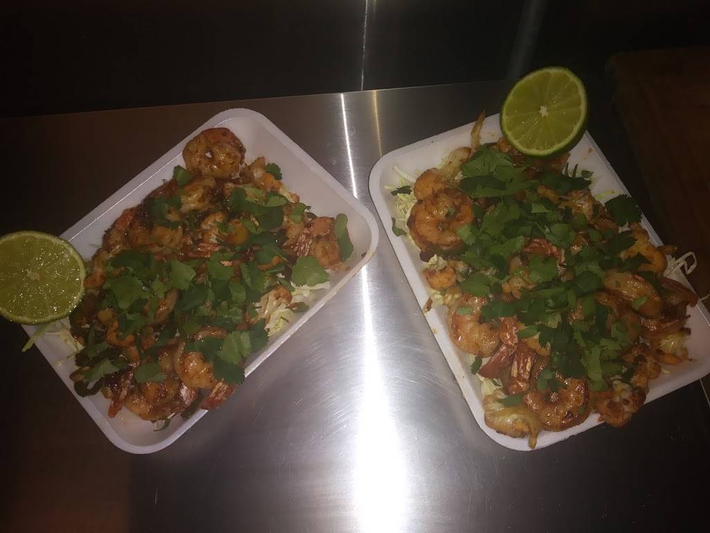 Lunas tacos | restaurant | 6901 McCart Ave, Fort Worth, TX 76133, USA | 8172312050 OR +1 817-231-2050