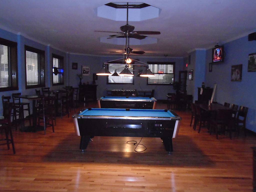 The Bar | restaurant | 266 Dartmouth St, New Bedford, MA 02740, USA | 7749927588 OR +1 774-992-7588