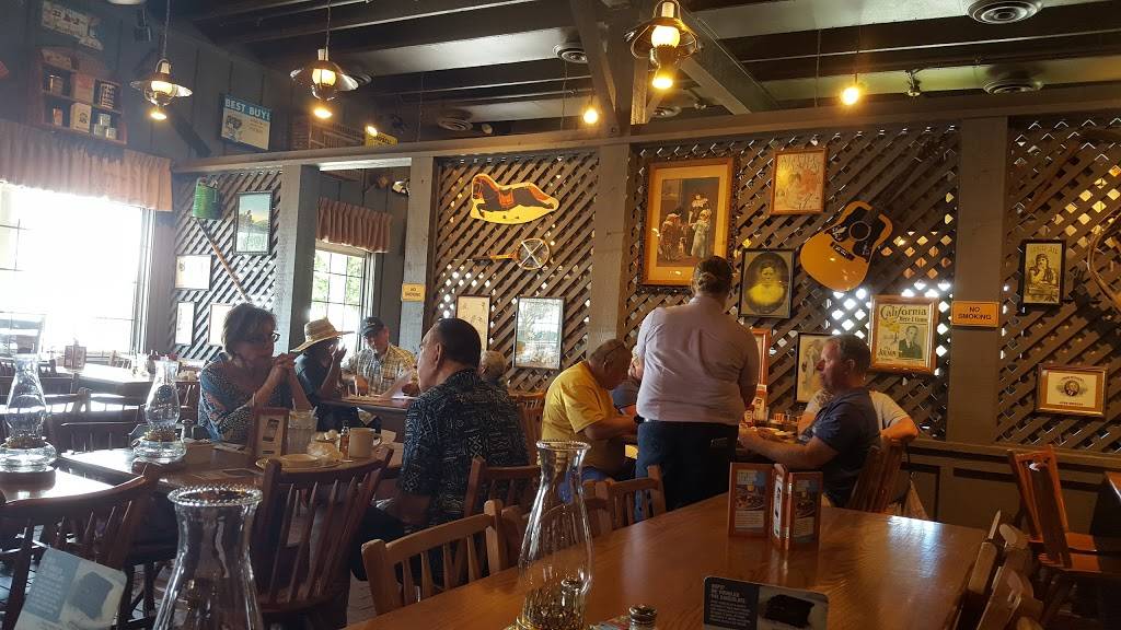Cracker Barrel Old Country Store | restaurant | 111 Dunson Ln, Davenport, FL 33896, USA | 8634248100 OR +1 863-424-8100
