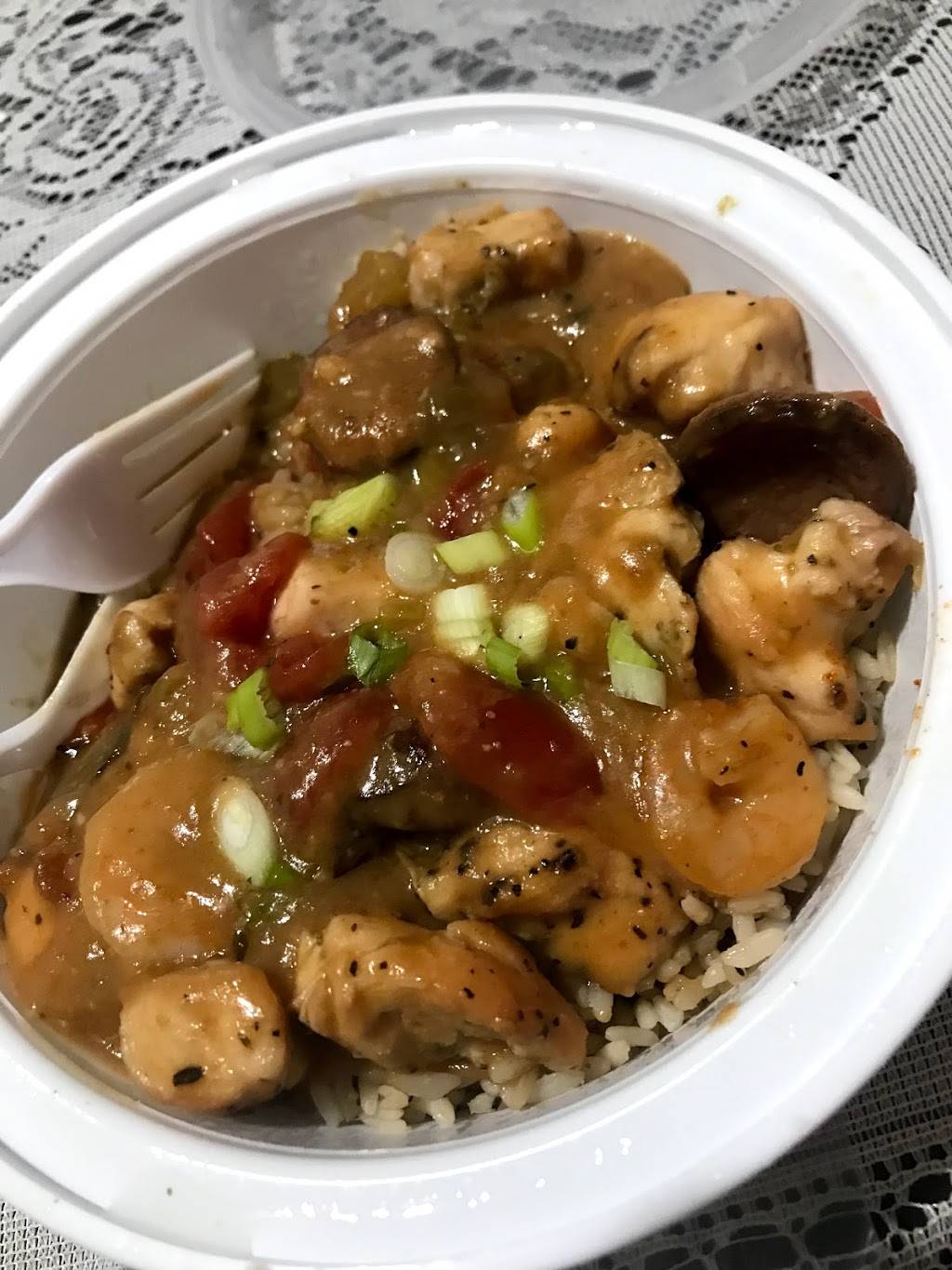 Chef Waynes Cajun On The Go | restaurant | 350 Worthington St, Springfield, MA 01103, USA | 4134177050 OR +1 413-417-7050