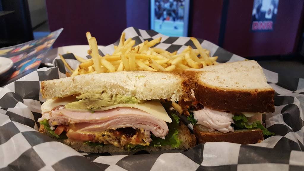 Louies Grill & Bar | restaurant | 7216 Northwest Expy, Oklahoma City, OK 73132, USA | 4057201999 OR +1 405-720-1999