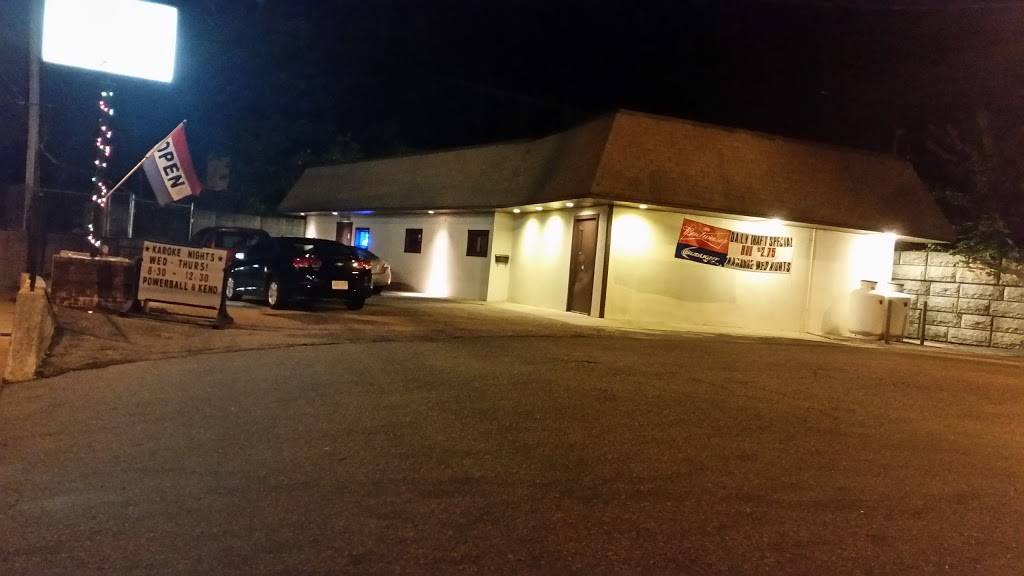 Pleasant Street Bar & Grill | restaurant | 50 Pleasant St, Attleboro, MA 02703, USA | 5082229737 OR +1 508-222-9737