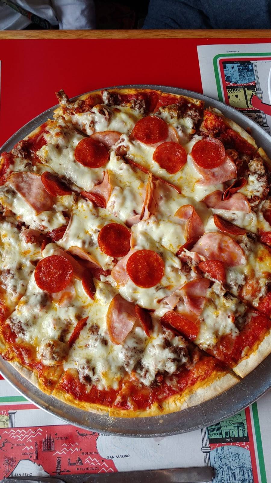 Romas Pizza | meal takeaway | 121 E Bethalto Dr, Bethalto, IL 62010, USA | 6183775800 OR +1 618-377-5800