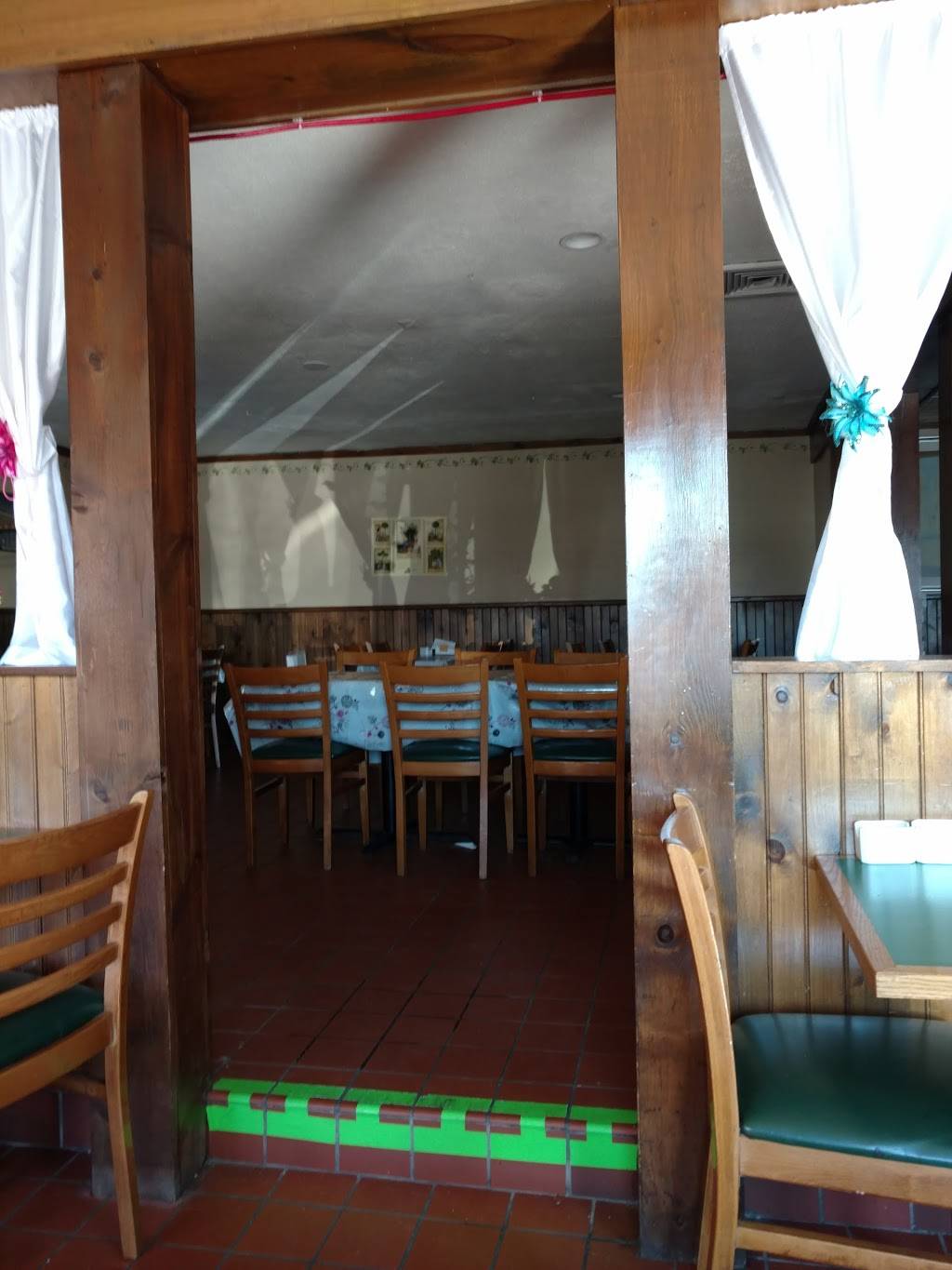 Bella Lenas | restaurant | 511 NY-17M, Middletown, NY 10940, USA | 8454674572 OR +1 845-467-4572