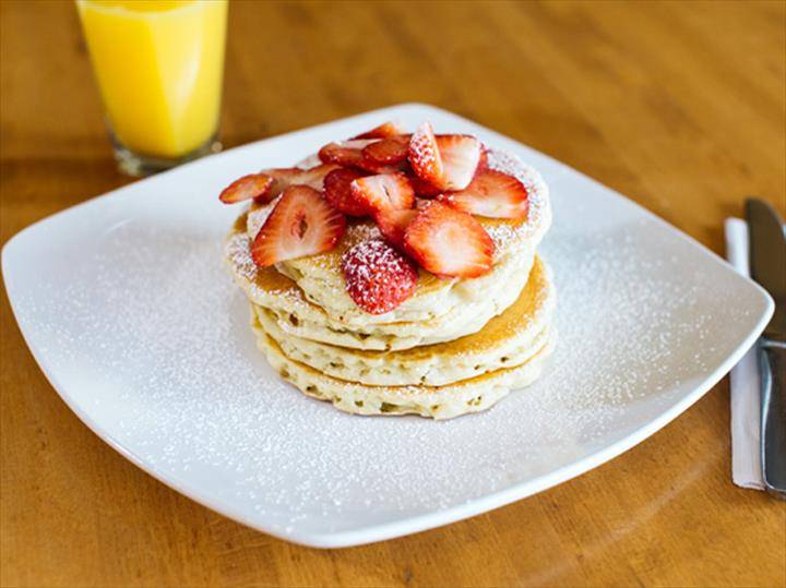 Apple Villa Famous Pancakes - Catering | restaurant | 1961 W Wilson St, Batavia, IL 60510, USA | 6304068022 OR +1 630-406-8022