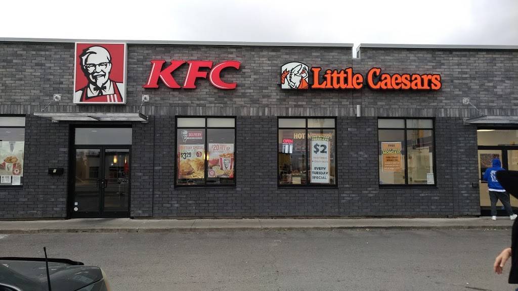 KFC | meal delivery | 1 Richmond Blvd, Napanee, ON K7R 3M8, Canada | 6133544344 OR +1 613-354-4344