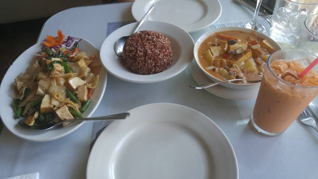 Royal Thai | restaurant | 891 Lincoln Way, Auburn, CA 95603, USA | 5308888086 OR +1 530-888-8086