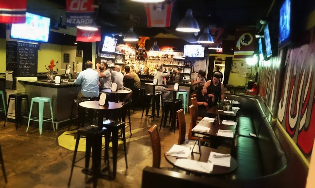 Simple Bar and Grill | restaurant | 5828 Georgia Ave NW, Washington, DC 20011, USA | 2023169171 OR +1 202-316-9171