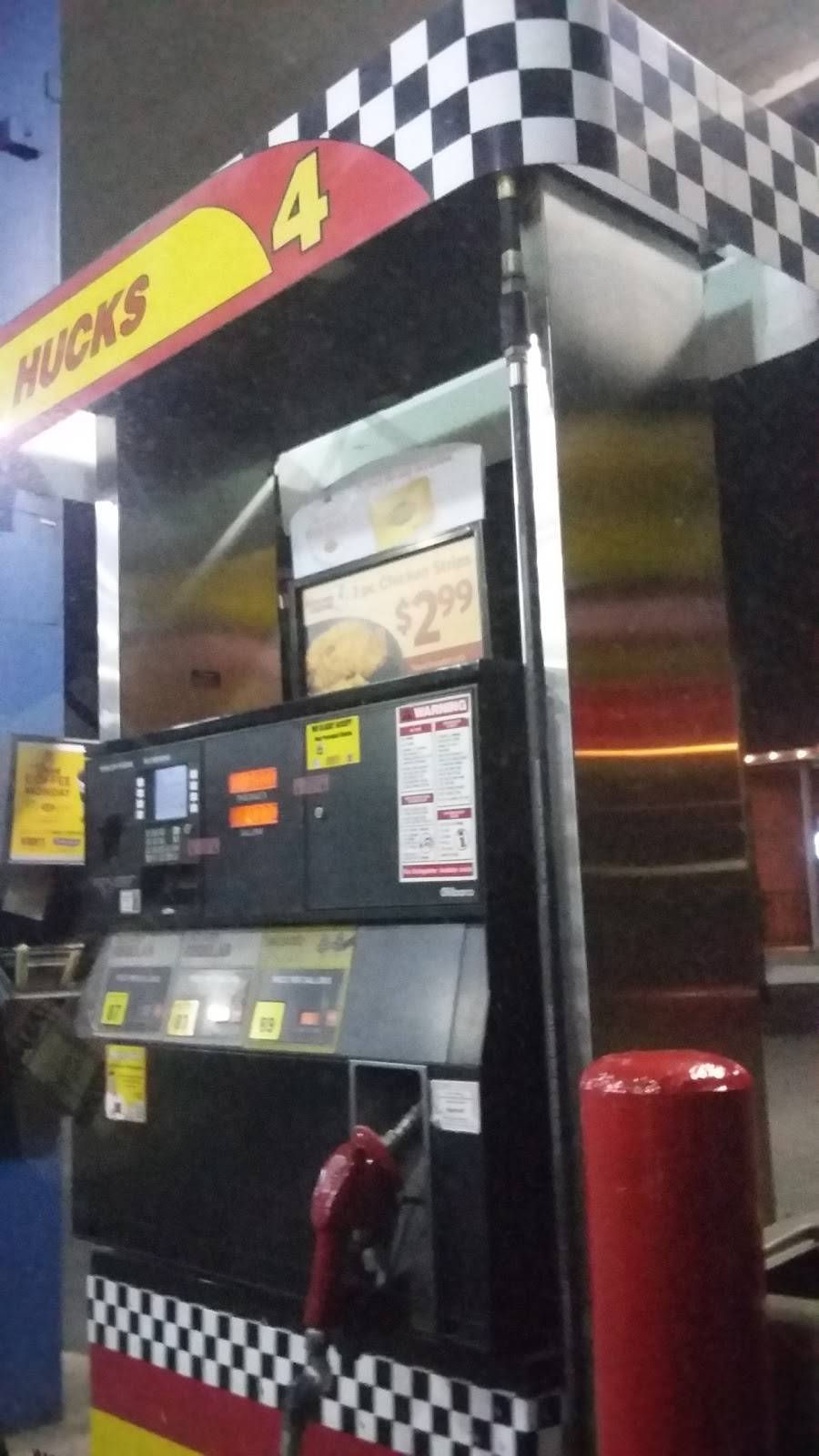 Hucks Food and Fuel | restaurant | 11 W Main St, Austin, IN 47102, USA | 8127946610 OR +1 812-794-6610