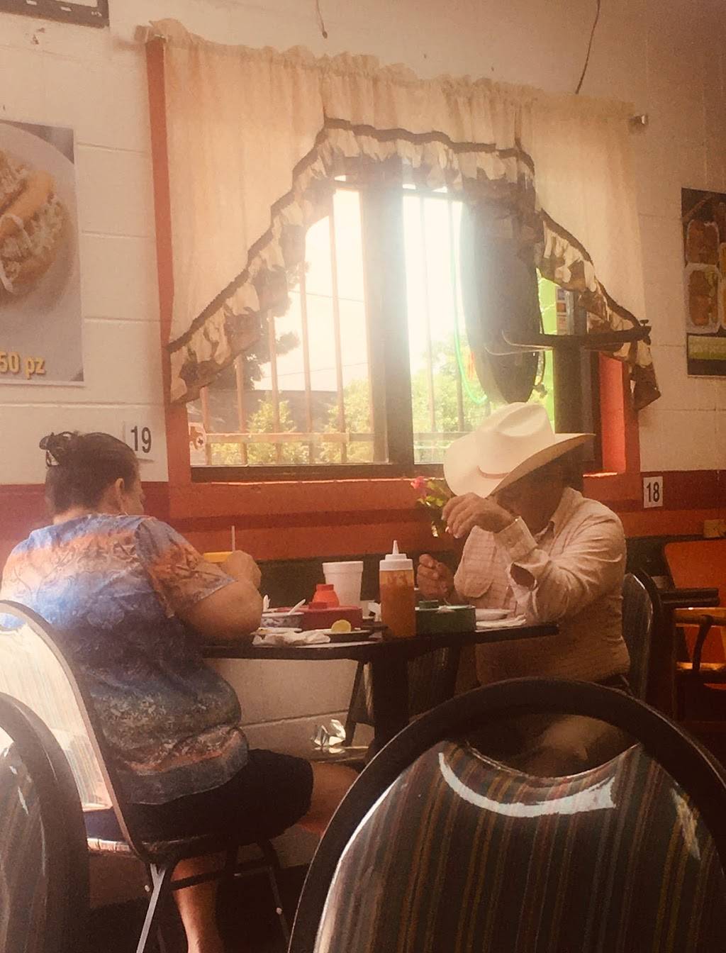 Dona Tulas | restaurant | 1407 N Wayside Dr, Houston, TX 77011, USA | 8329033736 OR +1 832-903-3736