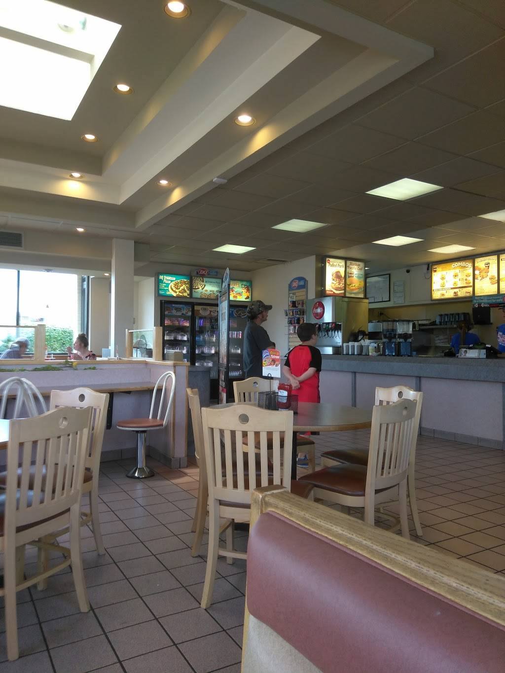 Dairy Queen | restaurant | 10593 St Charles Rock Rd, St Ann, MO 63074, USA | 3144271727 OR +1 314-427-1727