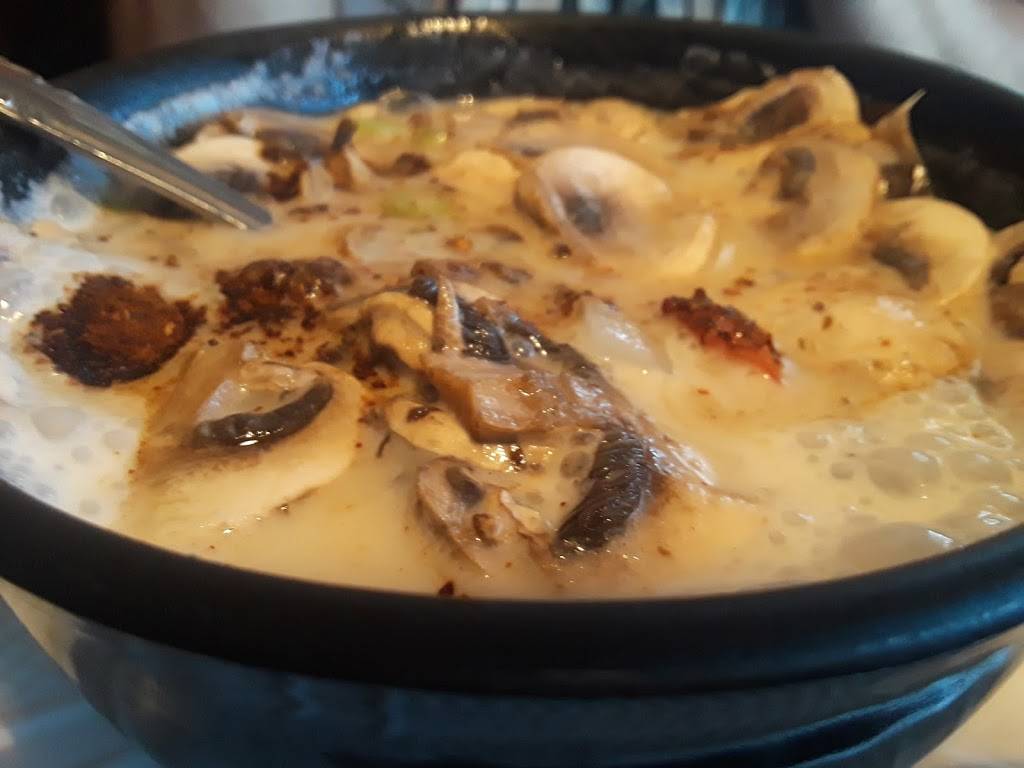 Lemongrass | restaurant | 253 S Santa Fe Ave, Edmond, OK 73003, USA | 4053306888 OR +1 405-330-6888