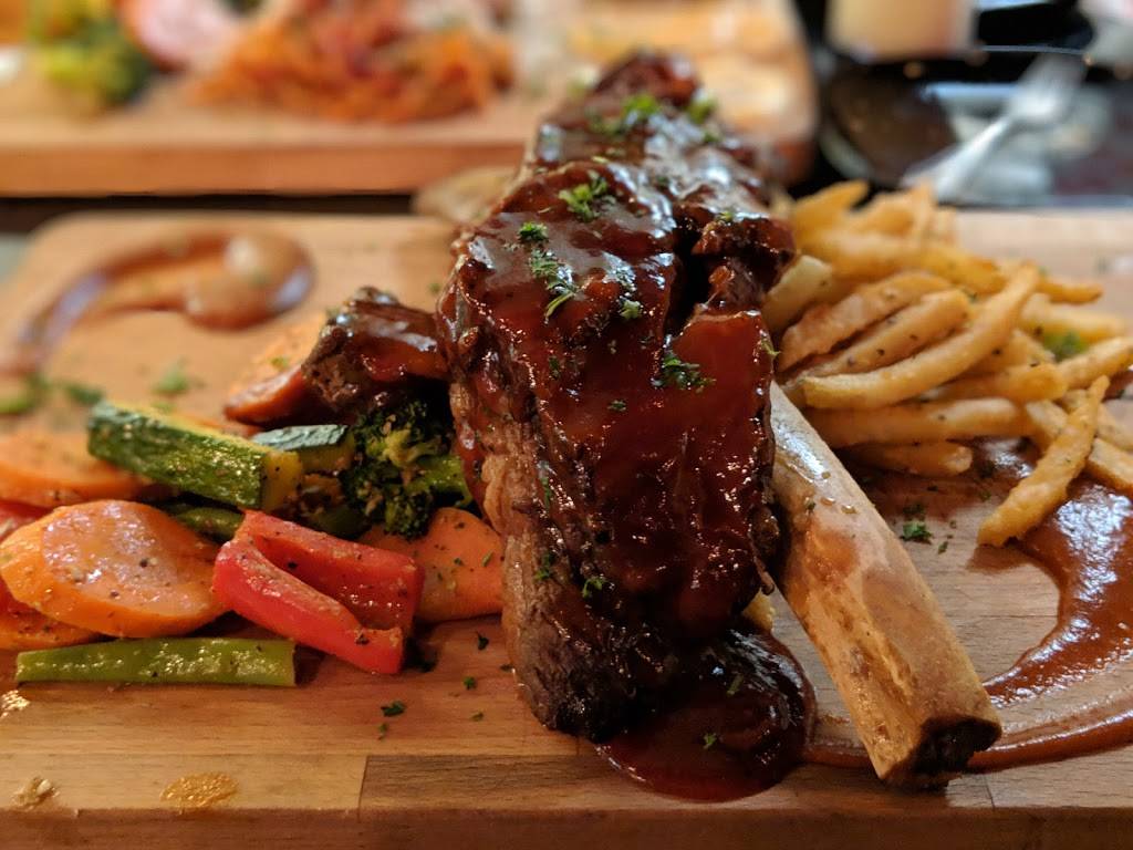 Blackstone Steakhouse and Grill - Mississauga | restaurant | 6415 Erin Mills Pkwy, Mississauga, ON L5N 4H4, Canada | 9054513384 OR +1 905-451-3384