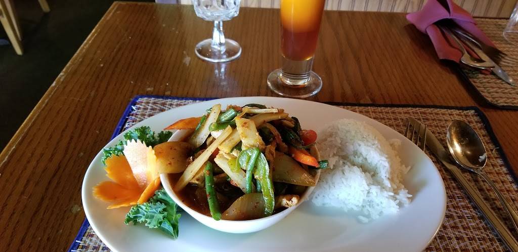 Lemongrass | restaurant | 125 Main St, New Paltz, NY 12561, USA | 8456338678 OR +1 845-633-8678
