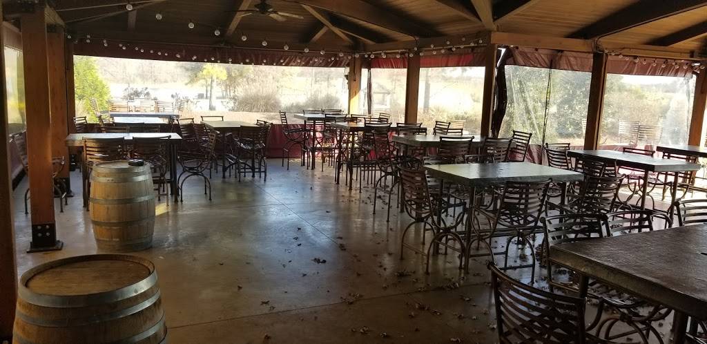 Tasting Room at Walkers Bluff | restaurant | 14250 Meridian Rd, Carterville, IL 62918, USA | 6189569900 OR +1 618-956-9900