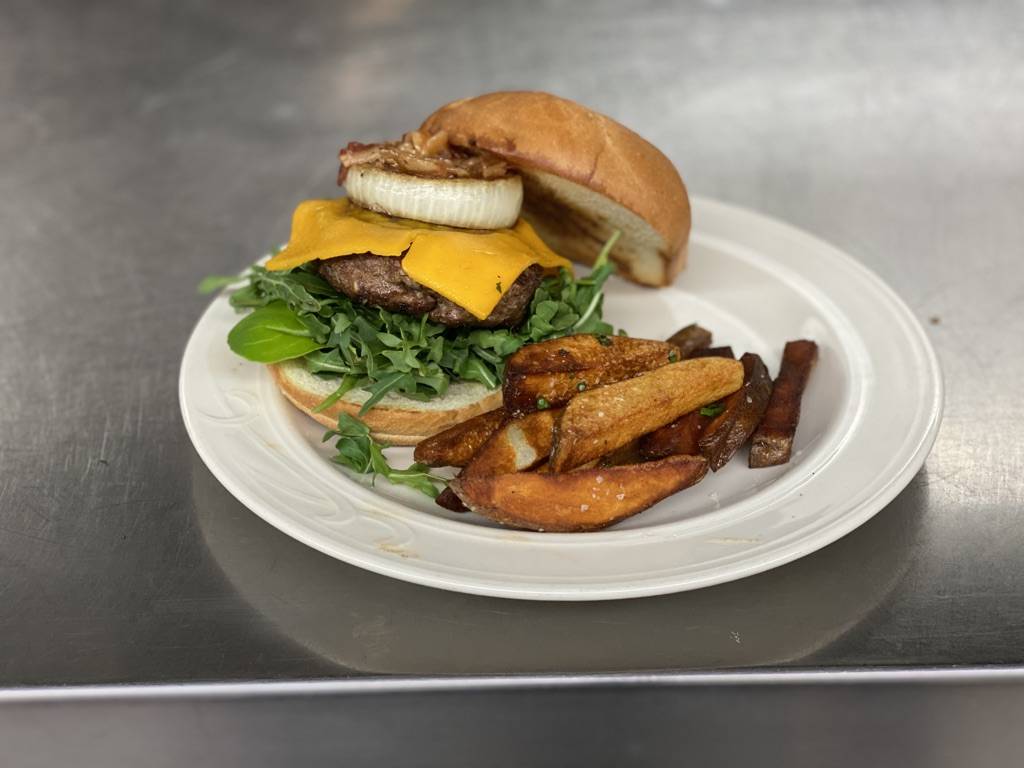 Full Belly Bar & Grill PDX | restaurant | 310 SW Lincoln St, Portland, OR 97201, USA | 5036167535 OR +1 503-616-7535