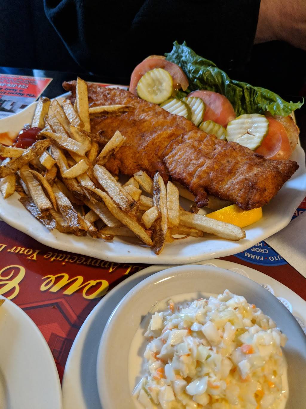 Yellow Creek Inn | restaurant | 1171 Franklin Rd, Jackson Center, PA 16133, USA | 7246622339 OR +1 724-662-2339