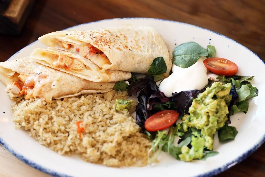 Hacienda Real | restaurant | 585 E Kendall Dr, Yorkville, IL 60560, USA | 6308829541 OR +1 630-882-9541