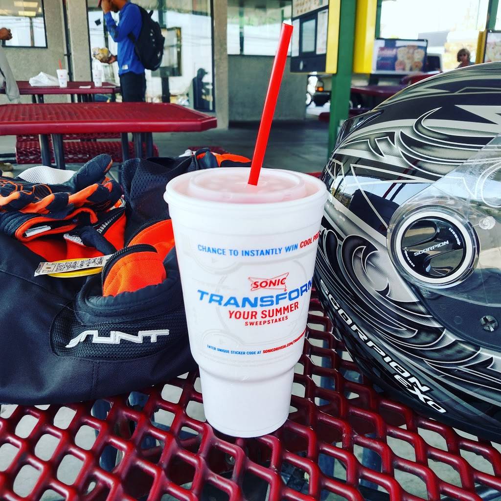Sonic Drive-In | restaurant | 6135 S Pecos Rd, Las Vegas, NV 89120, USA | 7028989559 OR +1 702-898-9559