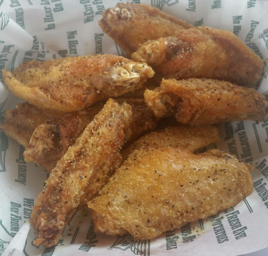 Wingstop | meal takeaway | 1823 Morse Rd Service Road, Columbus, OH 43224, USA | 6142679464 OR +1 614-267-9464