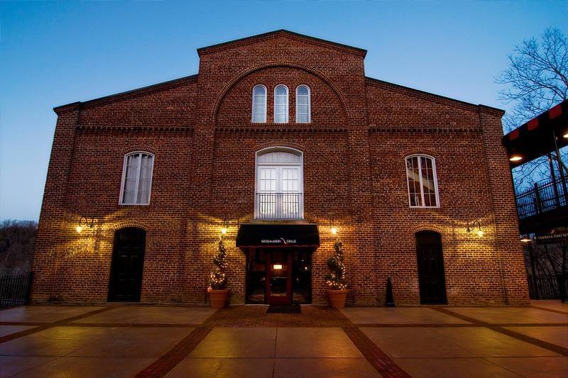 Shoemakers | restaurant | 1312 Commerce St, Lynchburg, VA 24504, USA | 4344551510 OR +1 434-455-1510