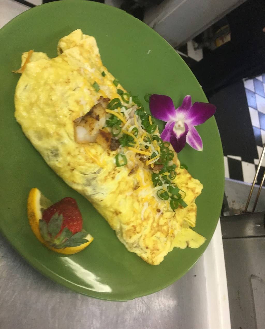 Hendersons Cafe | restaurant | 300 Main St, Wenham, MA 01984, USA | 9784681900 OR +1 978-468-1900