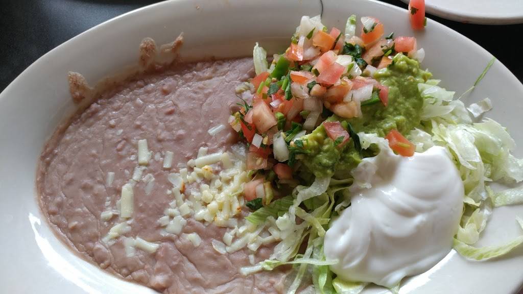 Los Maguelles | restaurant | 222 S Main St, Fortville, IN 46040, USA | 3177474936 OR +1 317-747-4936