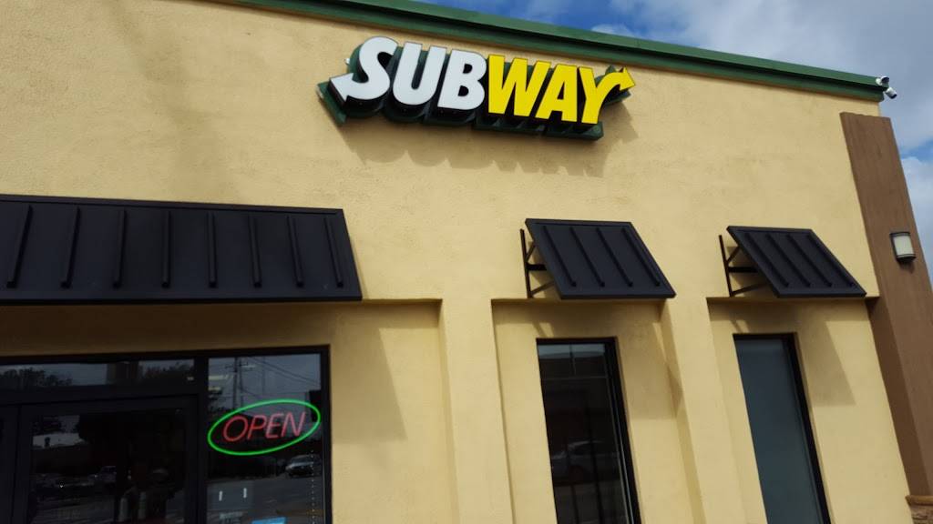 Subway Restaurants | restaurant | 1723 Soquel Ave, Santa Cruz, CA 95062, USA | 8314403140 OR +1 831-440-3140