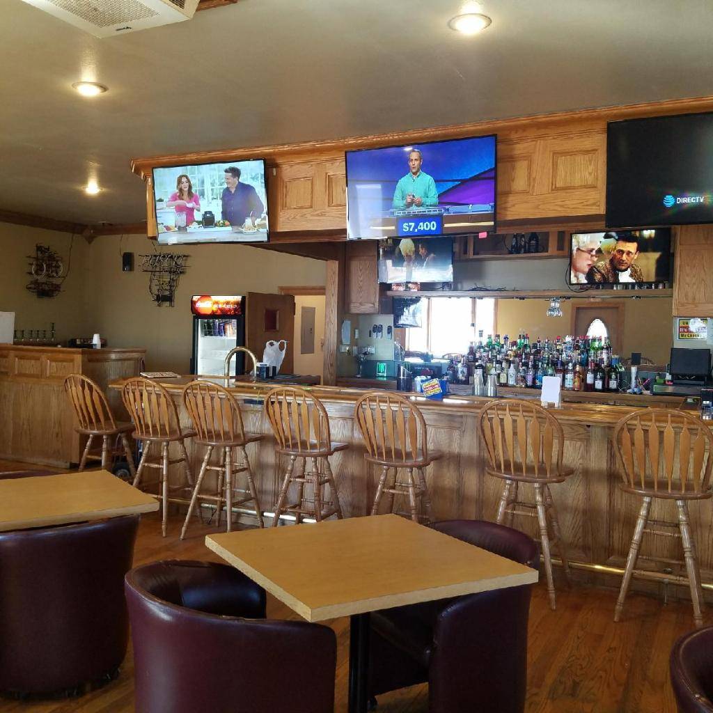 Wrays Sports Bar and Grill | restaurant | 24256 IA-5, Centerville, IA 52544, USA | 6418568165 OR +1 641-856-8165