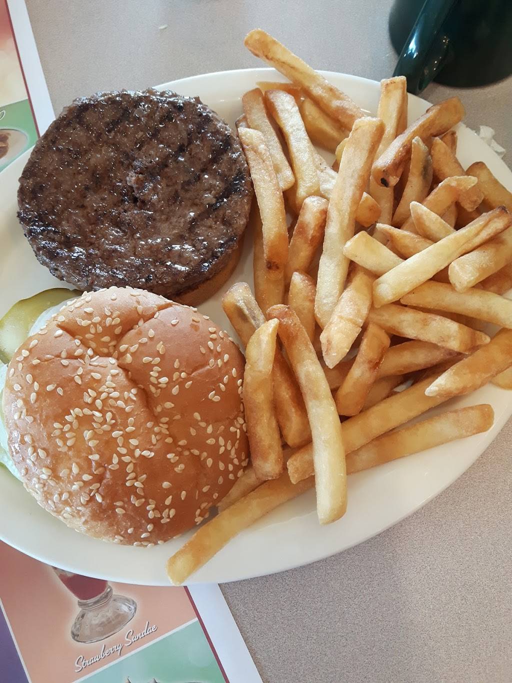 Rams Horn Restaurant | restaurant | 29220 Gratiot Ave, Roseville, MI 48066, USA | 5867771440 OR +1 586-777-1440