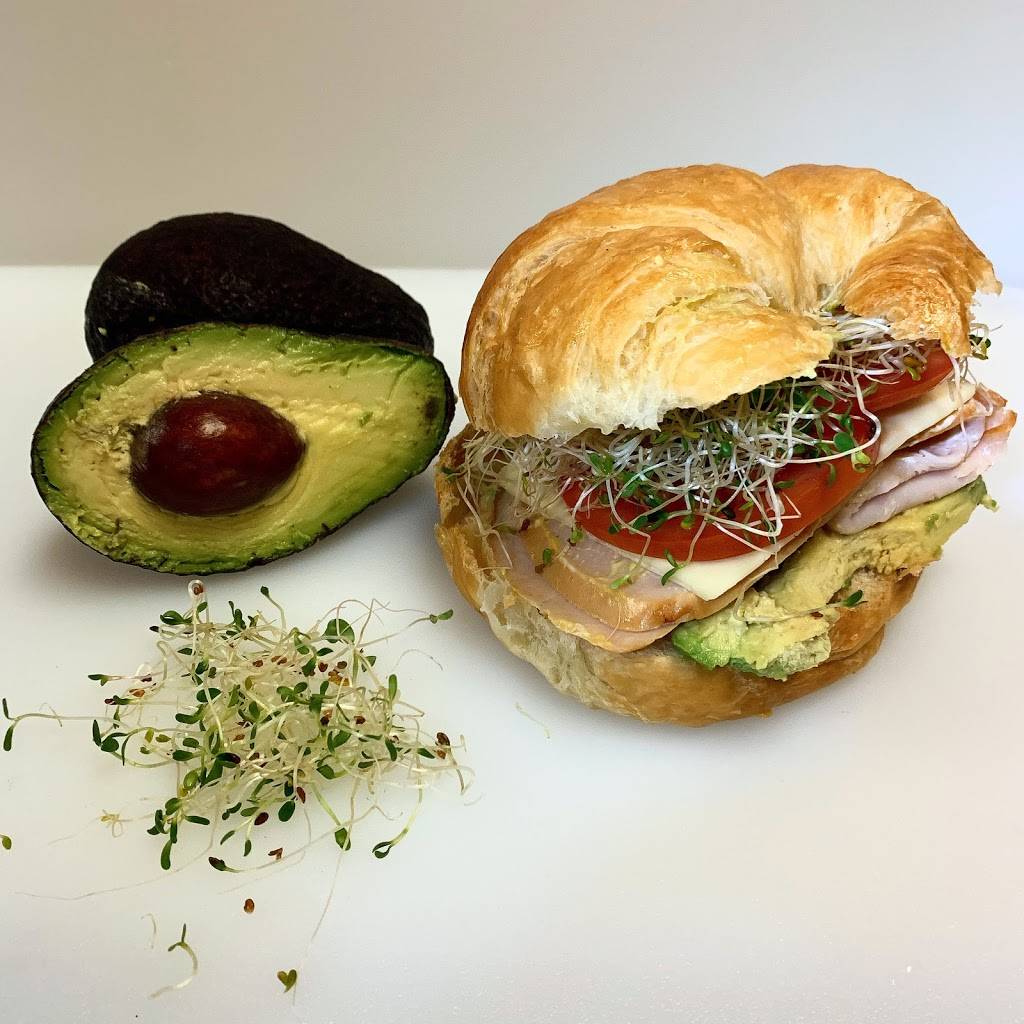 Cleveland Donuts & Deli | restaurant | 1503 E Houston St Ste A, Cleveland, TX 77327, USA | 8325997829 OR +1 832-599-7829