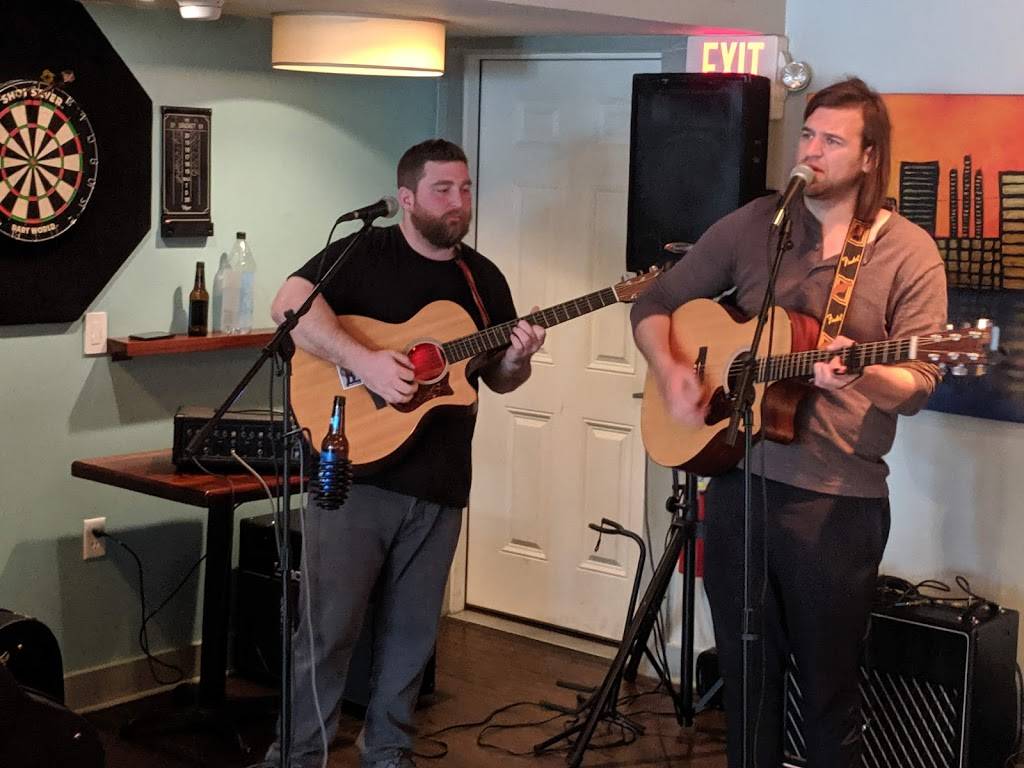 Tar Bar | restaurant | 47 Court St, Plymouth, MA 02360, USA | 7743435623 OR +1 774-343-5623