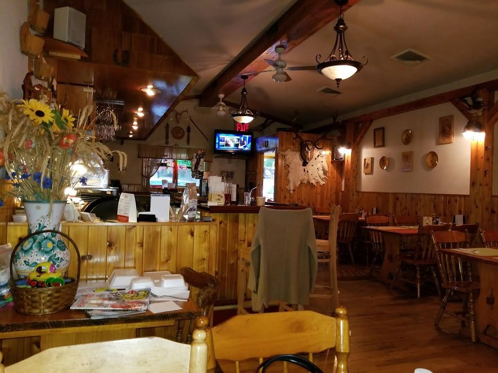 Koliba | restaurant | 3111 23rd Ave, Astoria, NY 11105, USA | 7186260430 OR +1 718-626-0430