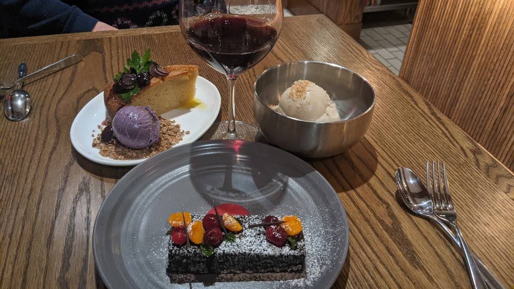 Giusto | restaurant | 4 Commercial Wharf, Newport, RI 02840, USA | 4013247400 OR +1 401-324-7400