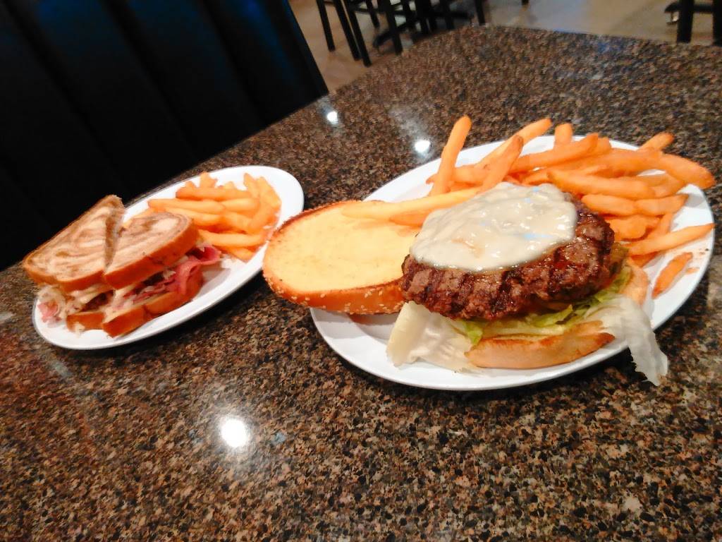 The End Zone Family Restaurant and Sports Bar | restaurant | 6206 US Hwy 98 N, Lakeland, FL 33809, USA | 8638587226 OR +1 863-858-7226