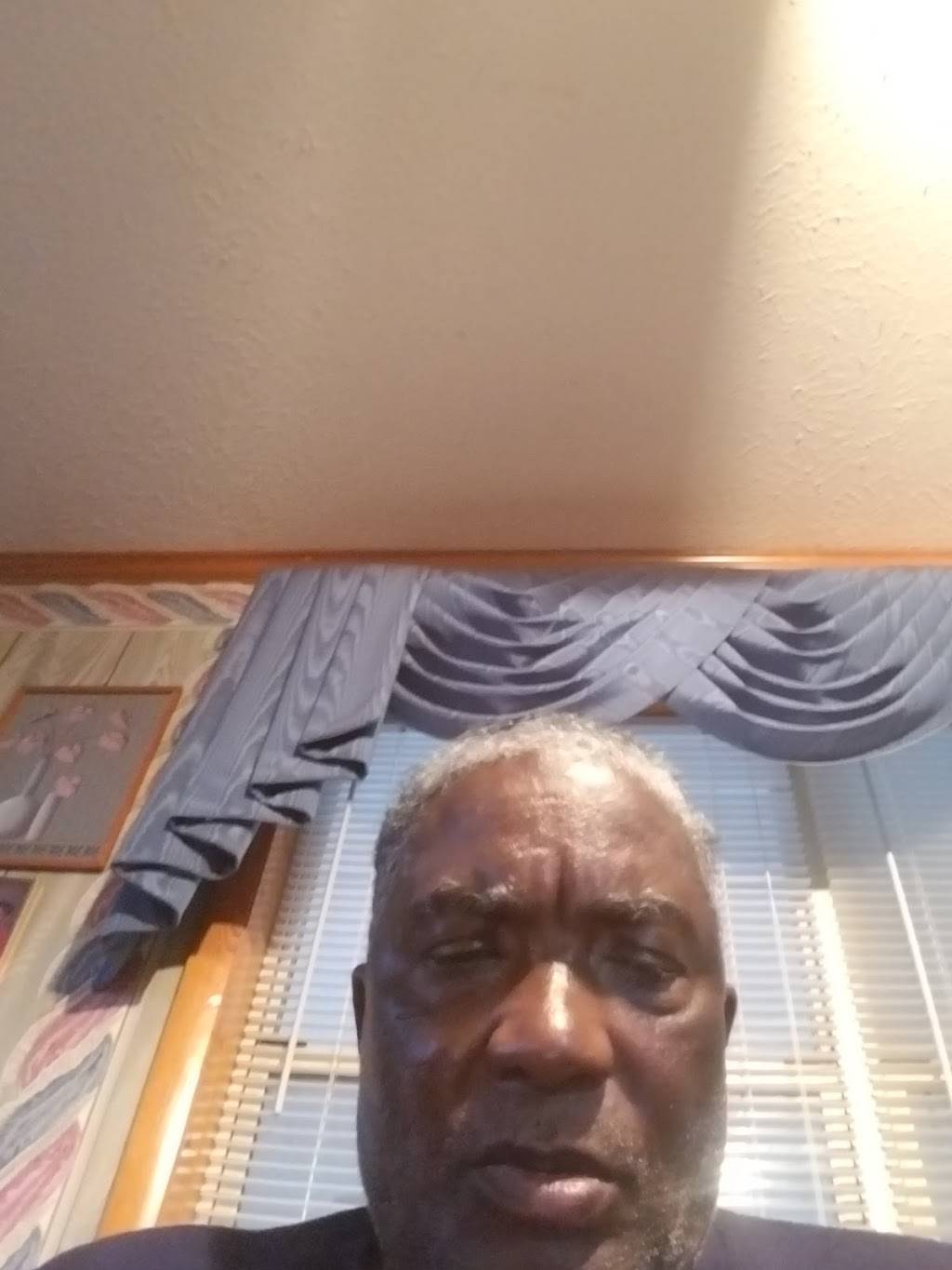 Hargrove Theatre & Snack Bar | meal takeaway | 12762 W Broad St, Sparta, GA 31087, USA | 7064446707 OR +1 706-444-6707