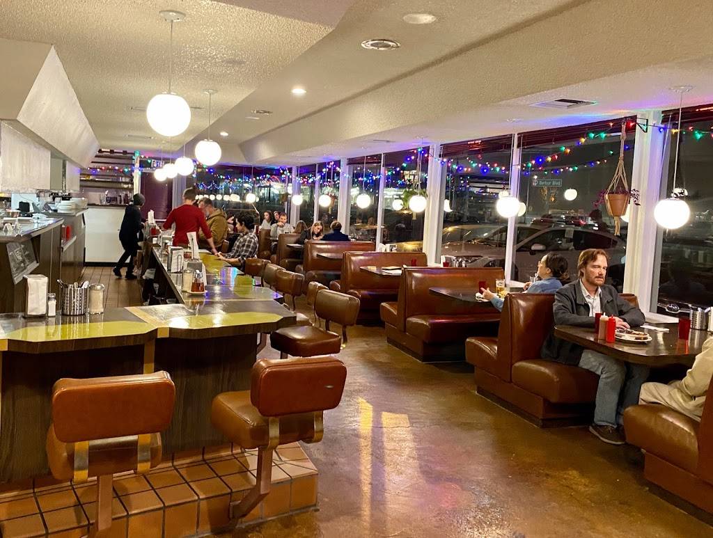 Vertical Diner | restaurant | 8124 SW Barbur Blvd, Portland, OR 97219, USA | 5032066150 OR +1 503-206-6150