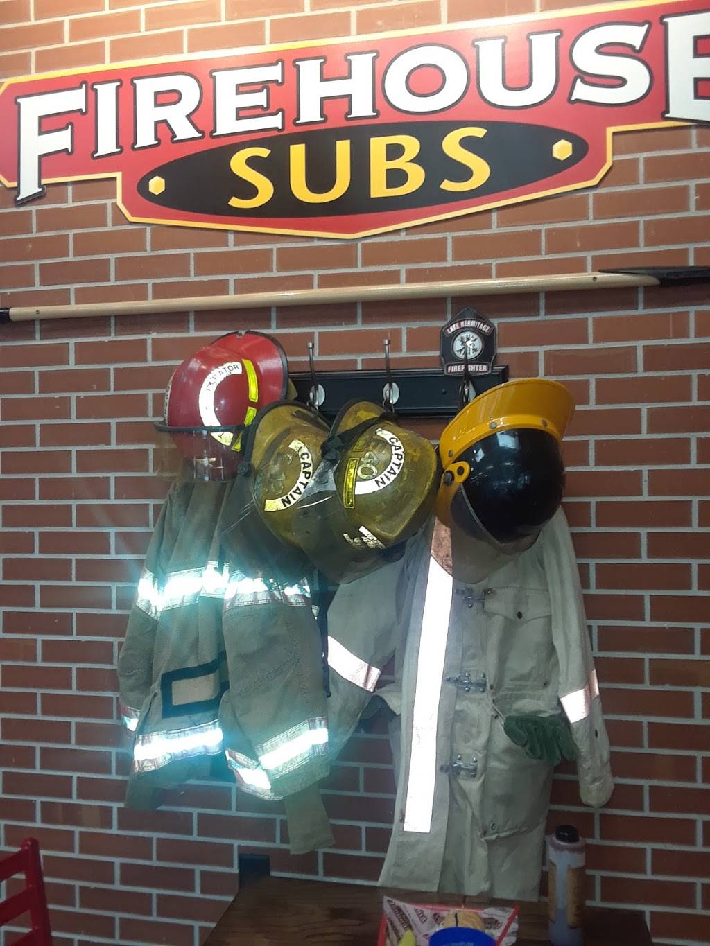 Firehouse Subs | restaurant | 4150 General De Gaulle Dr Ste C, New Orleans, LA 70131, USA | 5043723208 OR +1 504-372-3208